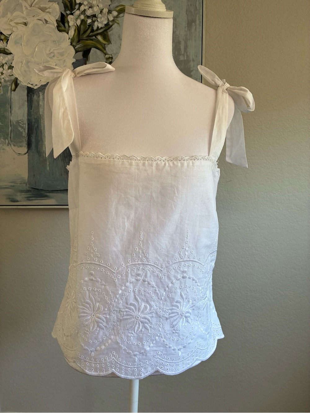 Loretta Caponi Donata White Cotton Embroidered Eyelet Tie-Shoulder Tank Top - Picture 6 of 11